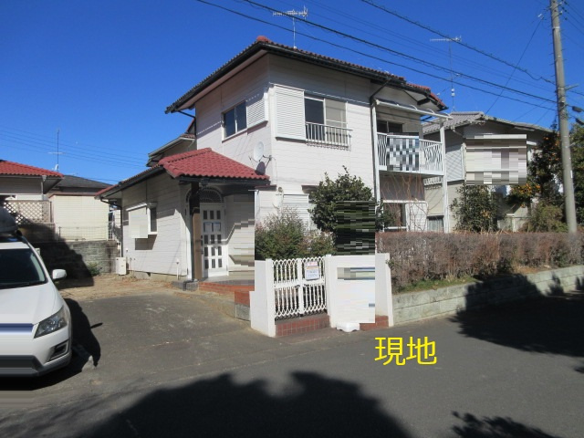 中古戸建　深谷市上柴町東7-5-70（期間限定現況販売）の前面道路含む現地写真