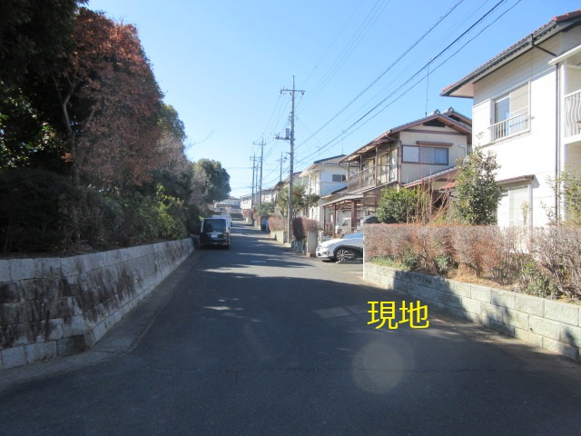 中古戸建　深谷市上柴町東7-5-70（リフォーム住宅）の前面道路含む現地写真