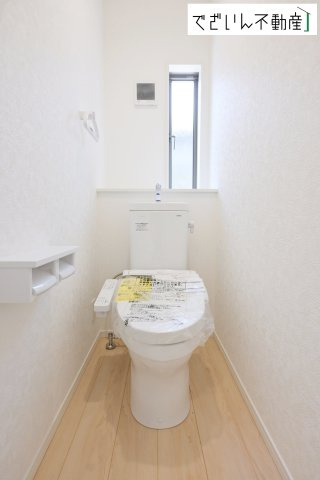 【トイレ】 | CRADLE GARDEN加須市馬内第3　【平屋】新築住宅 | ≪3号棟≫
現地(2026年5月撮影)