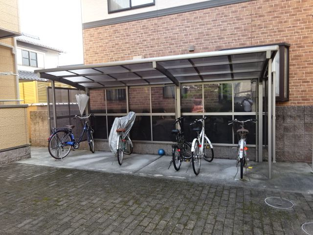 シャルマンＡのその他共用部分|自転車置き場
