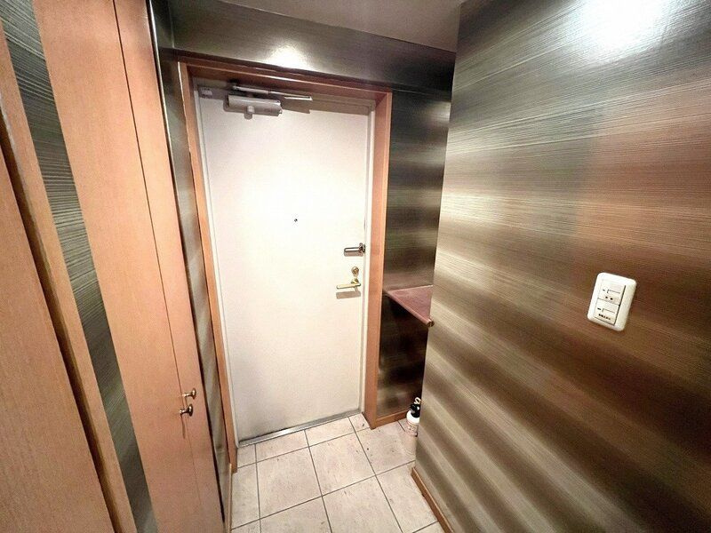 デュオ・スカーラ上野の玄関