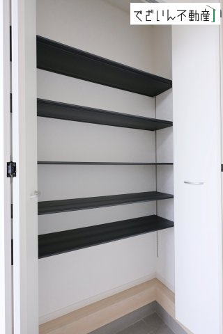 【玄関】 | CRADLE GARDEN加須市馬内第3　【平屋】新築住宅 | ≪4号棟≫
現地(2026年5月撮影)