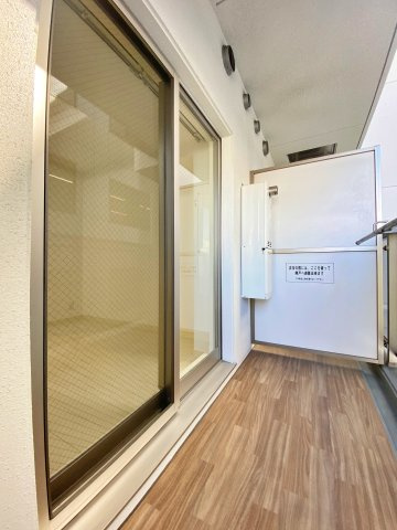 クレストタワー栄のバルコニー