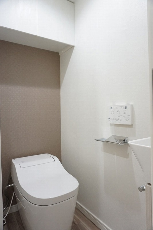 新品家具付きマンション赤坂21(KaGood福岡)のトイレ