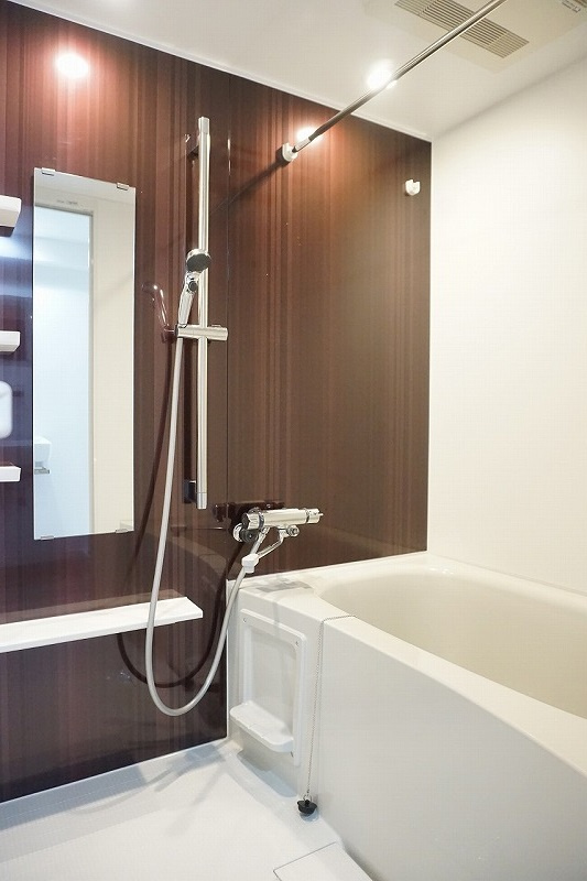 新品家具付きマンション赤坂21(KaGood福岡)の浴室