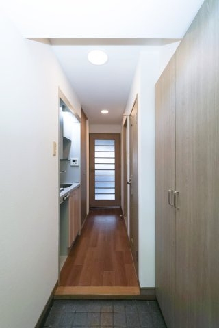 ダイナコートピア黒崎Ⅱ　4階の玄関|別号室のものになります。現状優先。