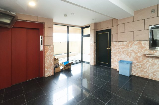 ダイナコートピア黒崎Ⅱ　4階のロビー