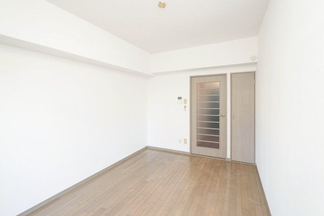 ダイナコートピア黒崎Ⅱ　4階の居間・リビング|別号室のものになります。現状優先。