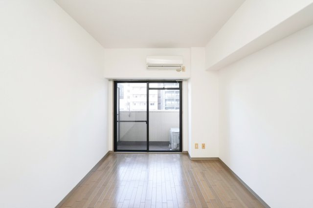 ダイナコートピア黒崎Ⅱ　4階の居間・リビング|別号室のものになります。現状優先。