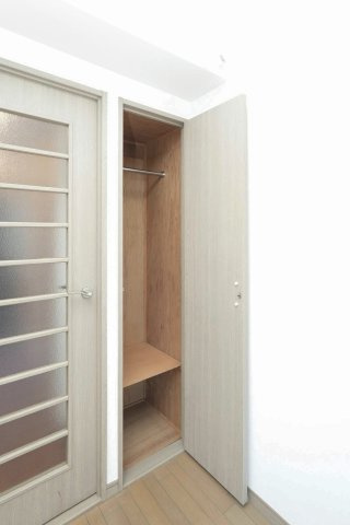 ダイナコートピア黒崎Ⅱ　4階の収納|別号室のものになります。現状優先。