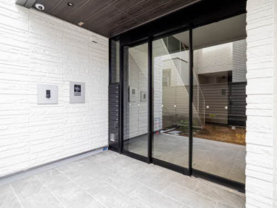 【エントランス】 | シャーメゾンエレガンス