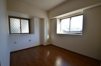 【洋室】 | ブライトンコート