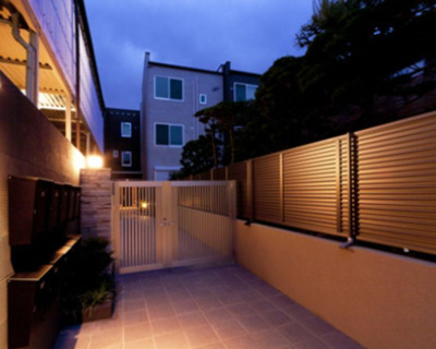 【エントランス】 | リムテラス馬事公苑 | 毎日通るエントランスはこのようになっています