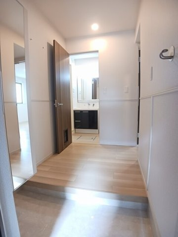 ブリリアンスの玄関|収納もある玄関です