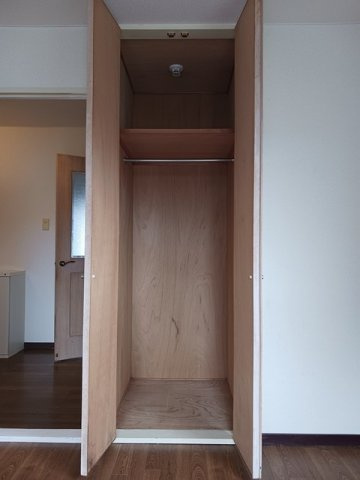 サンハイツ坂末の収納|大きなものも収納できそうです