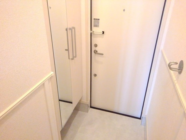 ヴィリダーリウム　上山手の玄関|きれいな玄関です