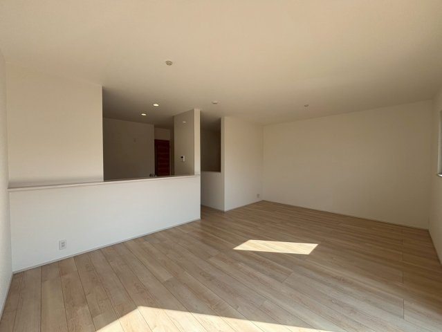 加古川市野口町野口戸建の居間・リビング