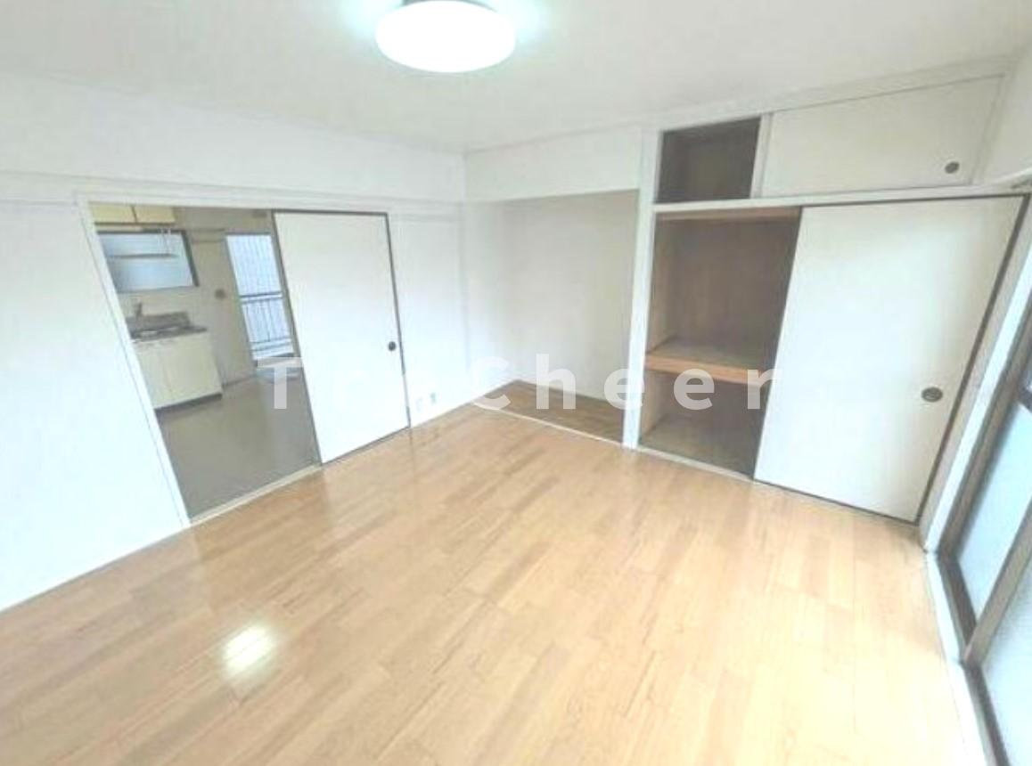 桜マンションの寝室