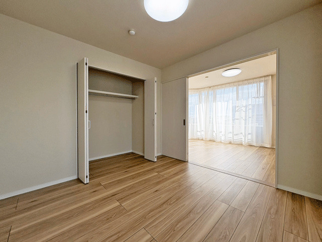 D’レスティア ブランオーブ新田東の洋室