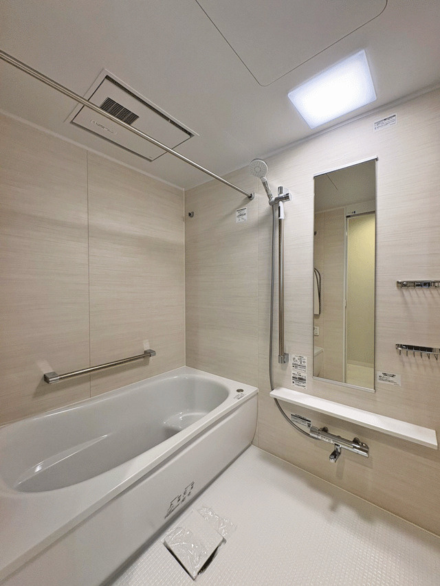 D’レスティア ブランオーブ新田東の浴室