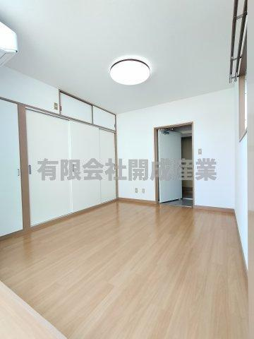 【洋室】 | ４階7.3帖洋室