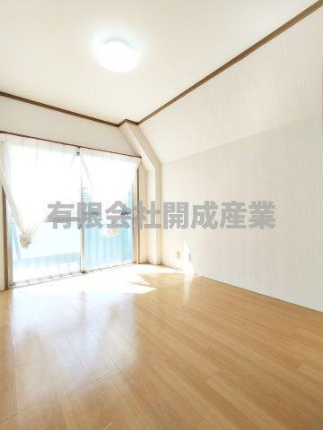【洋室】 | ４階洋室右