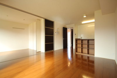 【居間・リビング】 | レゾナンツ B棟