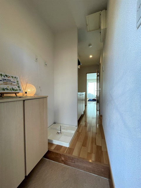 クレアフォーチュン中江の玄関