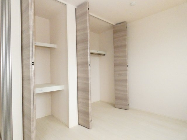 アンソレイエ　ファミーユの収納