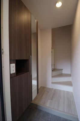 【玄関】 | Ｌａ・Ｍｉｃｈｅｌｌｅ