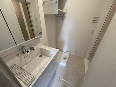 【洗面所】 | ホワイエ国富