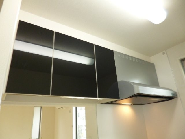 ドゥ・カショーエプのキッチン|キッチン上収納