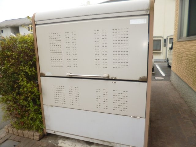 ドゥ・カショーエプのその他共用部分|敷地内ゴミＳＴ・当番なし。