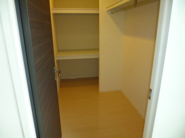 ドゥ・カショーエプの収納|ウォークインクローゼット