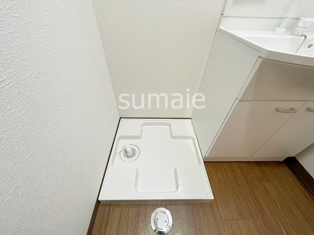 グロアール大宮の設備|洗濯機置場です。