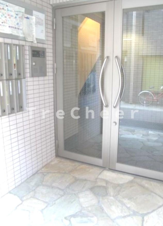 プランドール相澤のエントランス