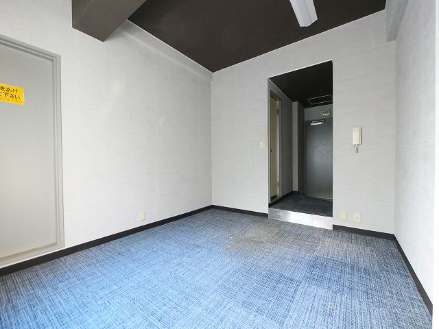 ききょう元町ビルの洋室