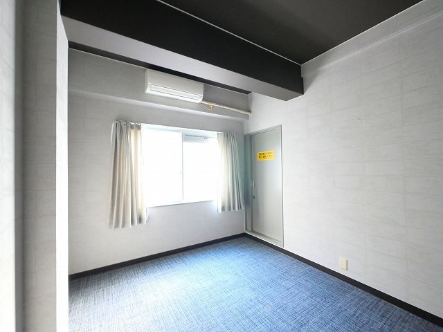 ききょう元町ビルの洋室