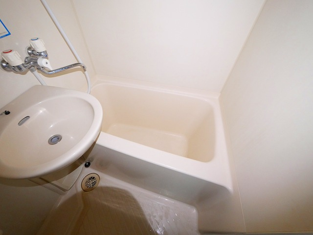 ききょう元町ビルの浴室