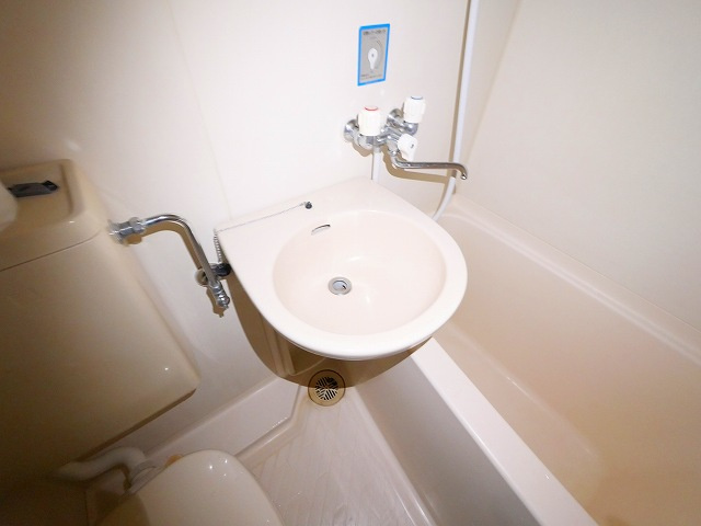 ききょう元町ビルの洗面所