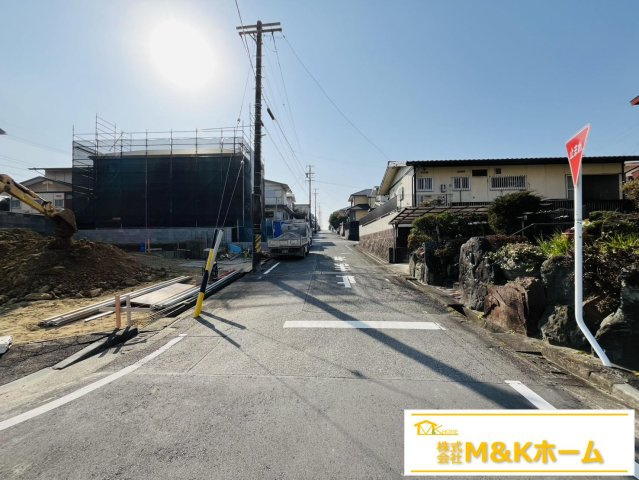 知多市南粕谷3丁目　全1棟の前面道路含む現地写真|R8.1.19撮影　前道6ｍ