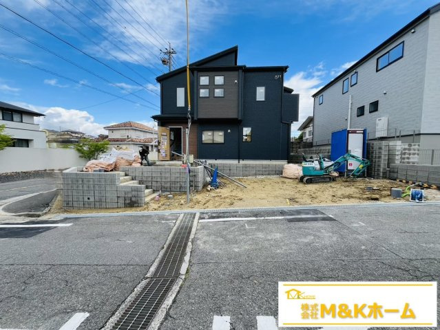 知多市南粕谷3丁目　全1棟