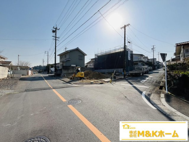 知多市南粕谷3丁目　全1棟の前面道路含む現地写真|R8.1.19撮影　土間収納付き♪