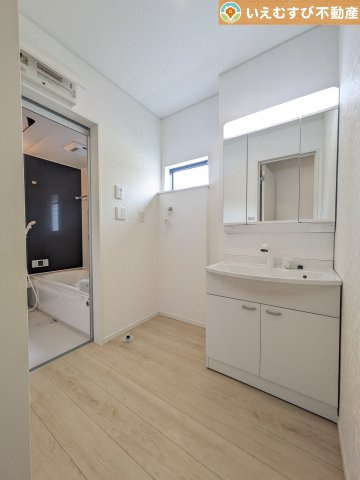 Cradle garden　行田市天満第2の独立洗面台