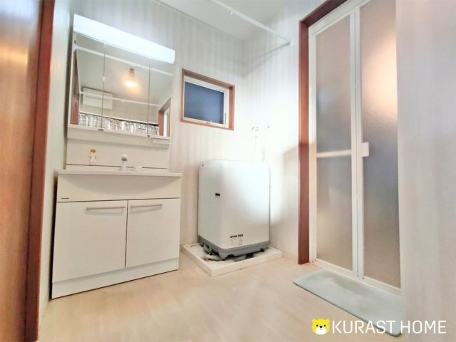 京都市伏見区久我本町　中古戸建の洗面所