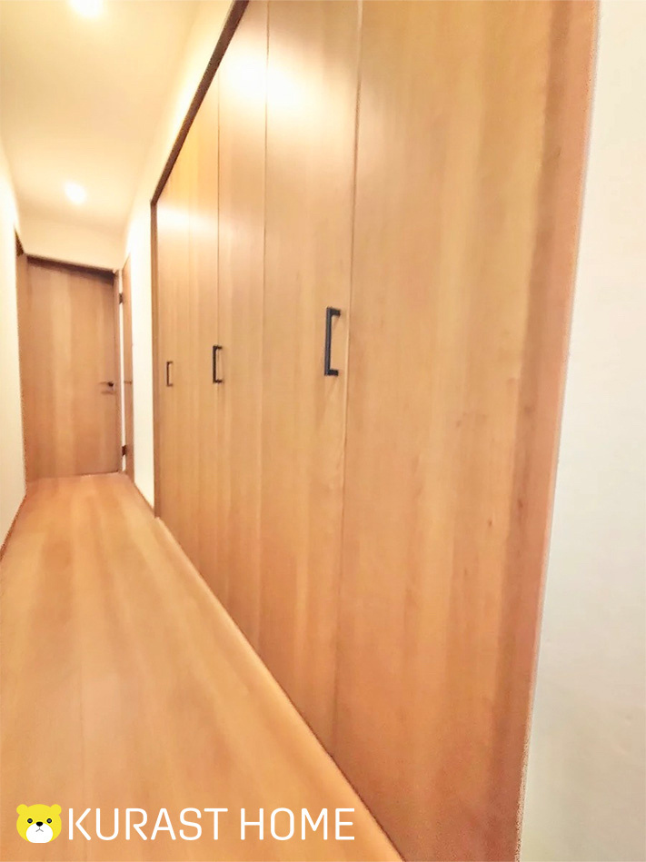 京都市伏見区久我本町　中古戸建の収納|1階廊下収納