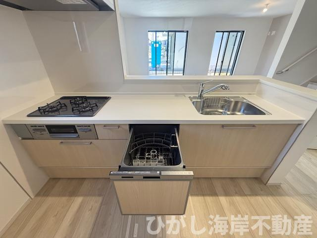 茅ヶ崎市今宿　新築戸建　全2棟のキッチン|食洗器付きシステムキッチン