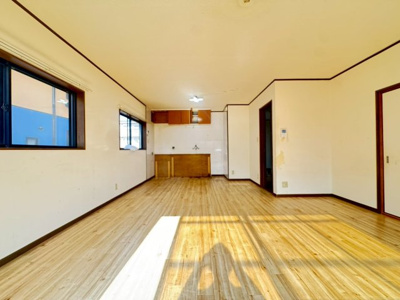 【居間・リビング】 | 池田市畑2丁目貸家