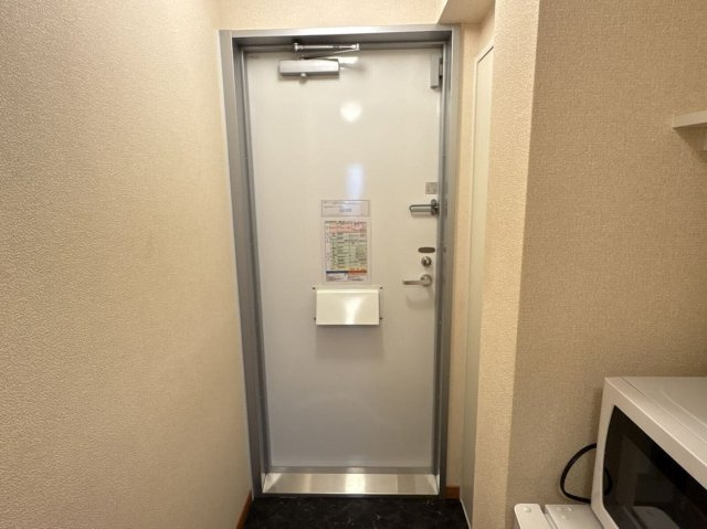 レオパレスレキアの玄関