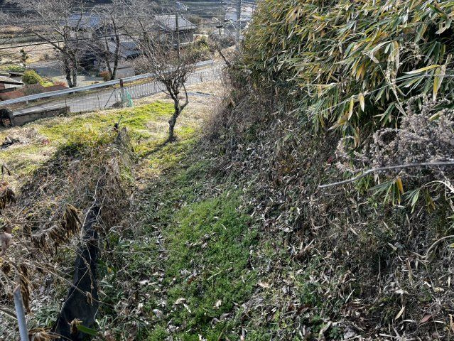 榛原山辺三の周辺